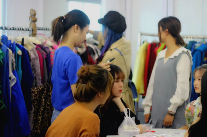 祺馨色彩 祺馨色彩