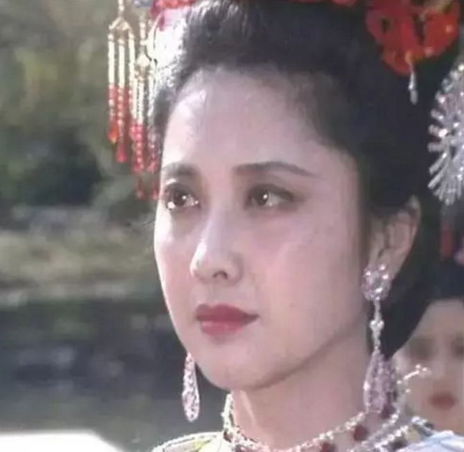 形象設(shè)計(jì) 形象設(shè)計(jì)