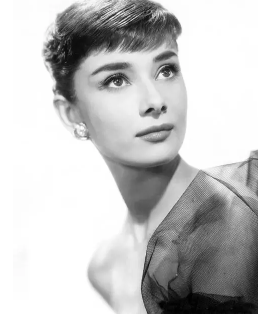 形象設(shè)計(jì) 形象設(shè)計(jì)